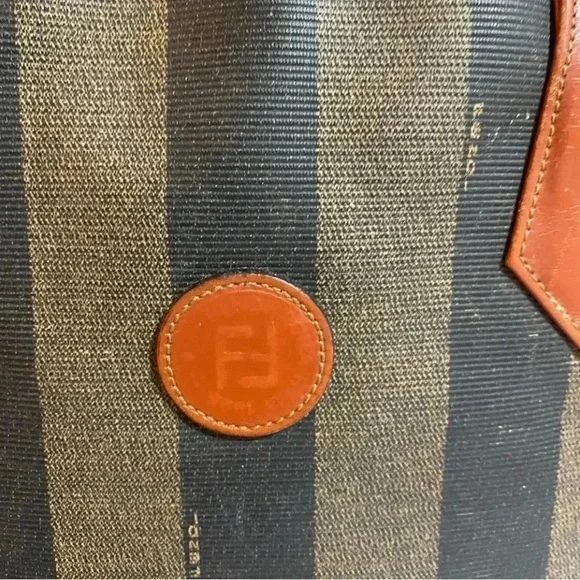 “FENDI” PEQUIN SATCHEL VINTAGE LUXURY - Picture 3 of 5